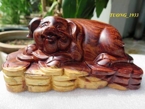 Heo gỗ Trắc phong thủy (cao 20 x 10cm)