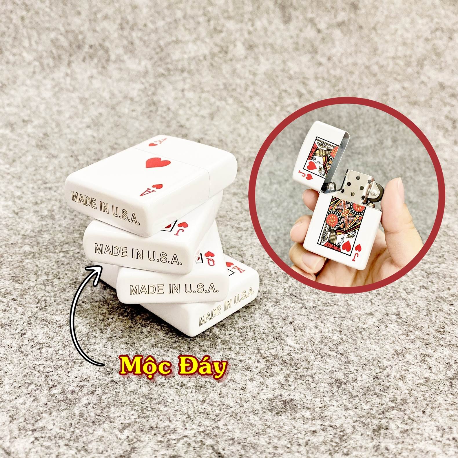 BẬT LỬA ZIPPO 2 MẶT HÌNH LÁ BÀI "J CƠ" (HỘP THIẾC KÈM XĂNG)