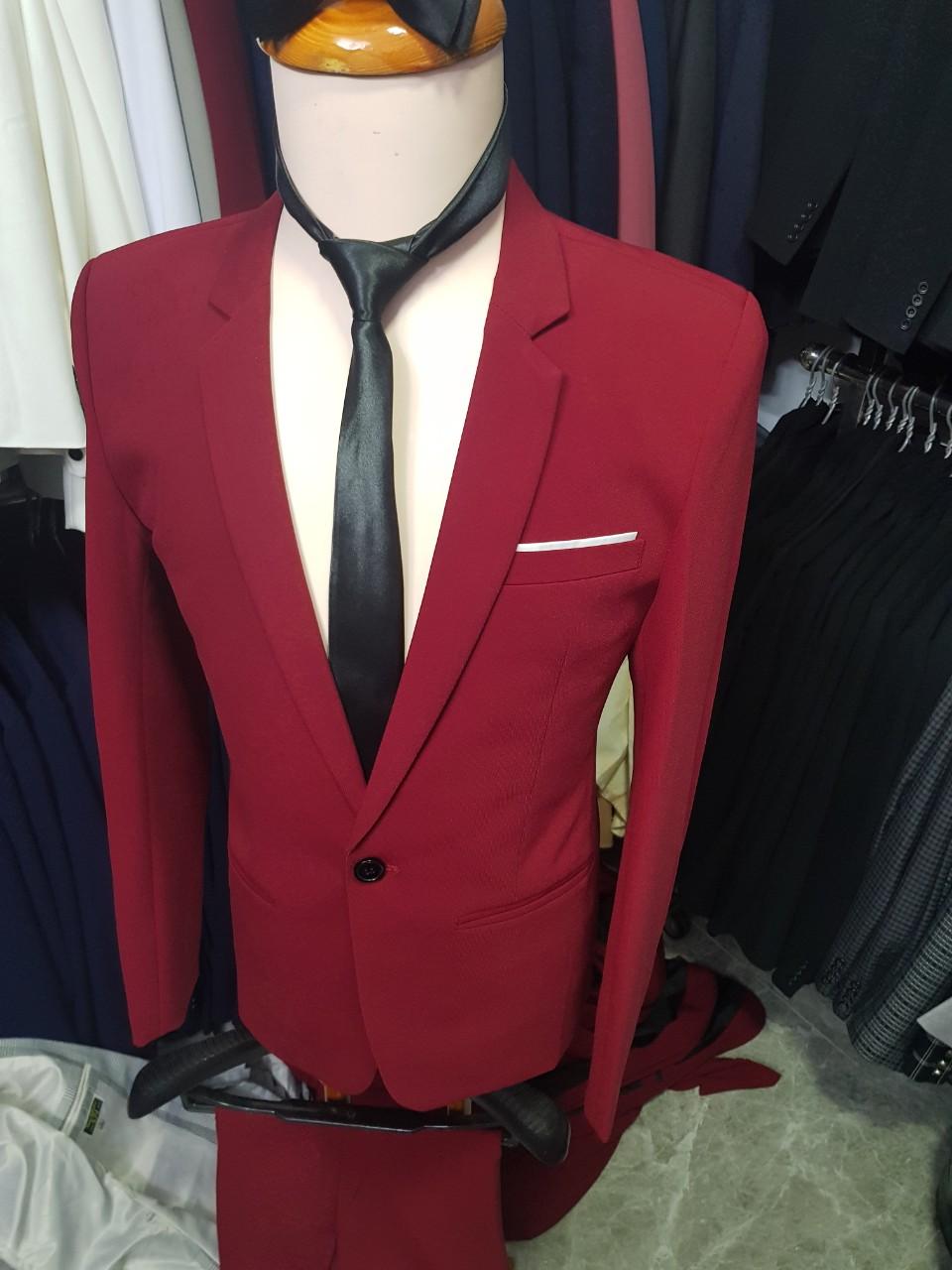 [HCM]Bộ vest nam ôm body chất vài dày mịn màu đỏ đô (áo vest+quần+cà vạt+nơ)