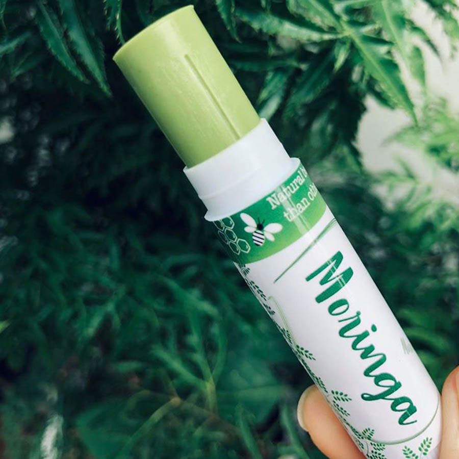 Son dưỡng môi không màu handmade