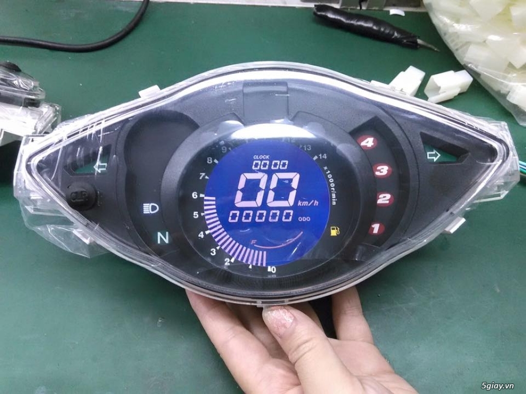 Đồng hồ điện tử dành cho xe WAVE RSX  G284  G284