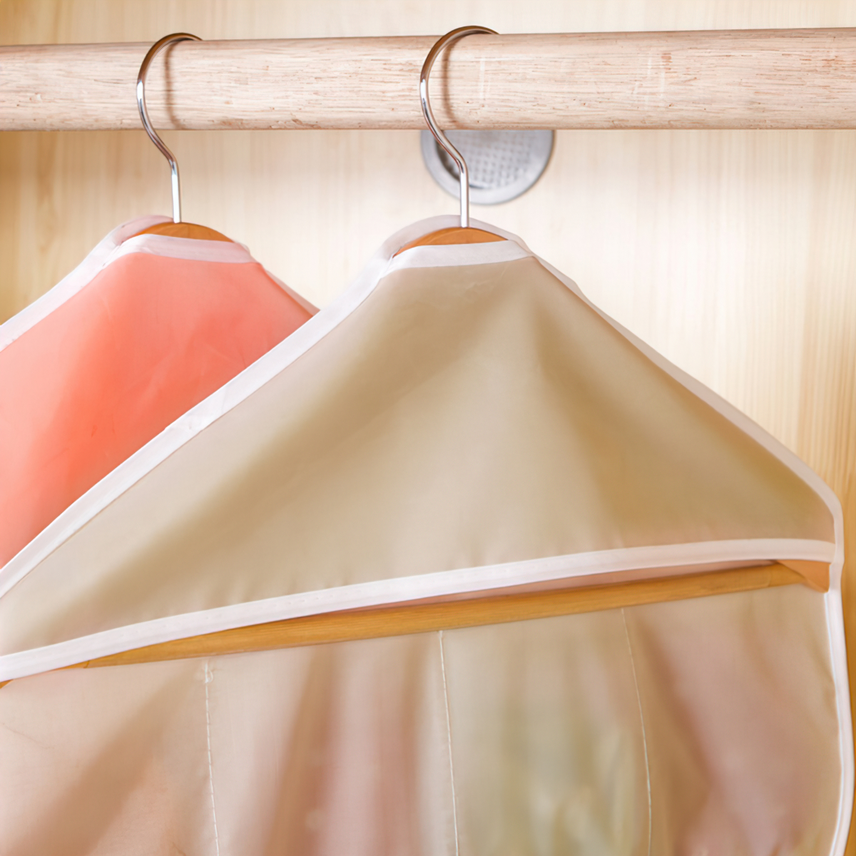 Convenient 16-compartment hanging bag, multi-compartment bra and sock hanging bag