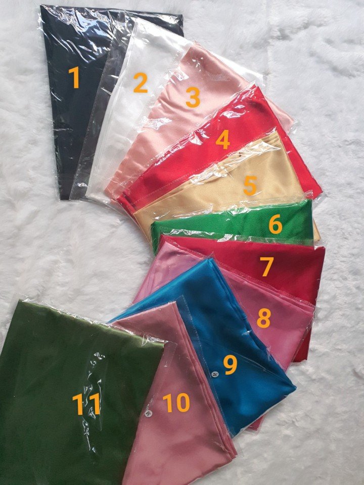 Aó dài cách tân tay liền