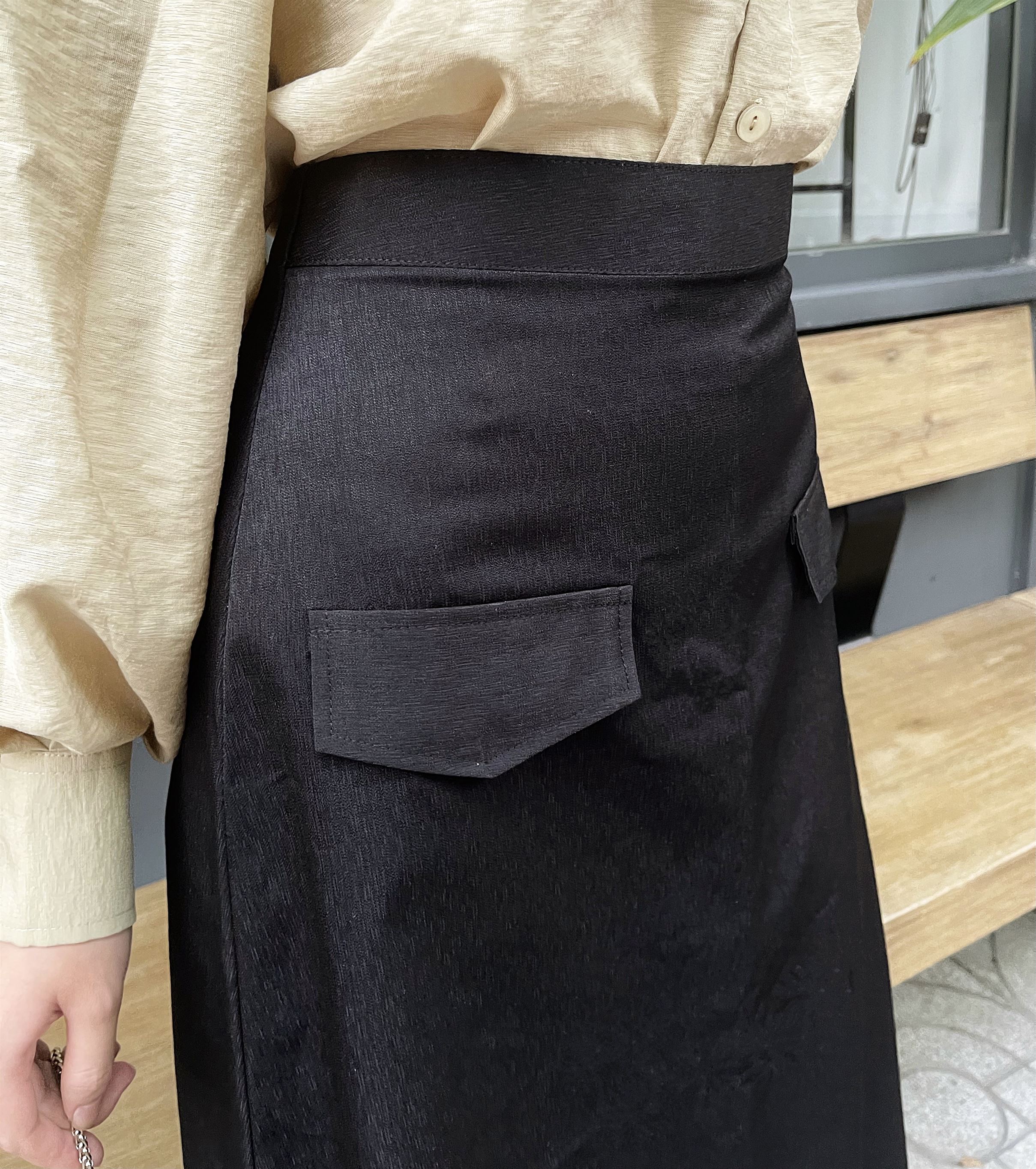 Chân váy dài phối 2 nắp túi - Đen [CV005 - Senbe Clothing]