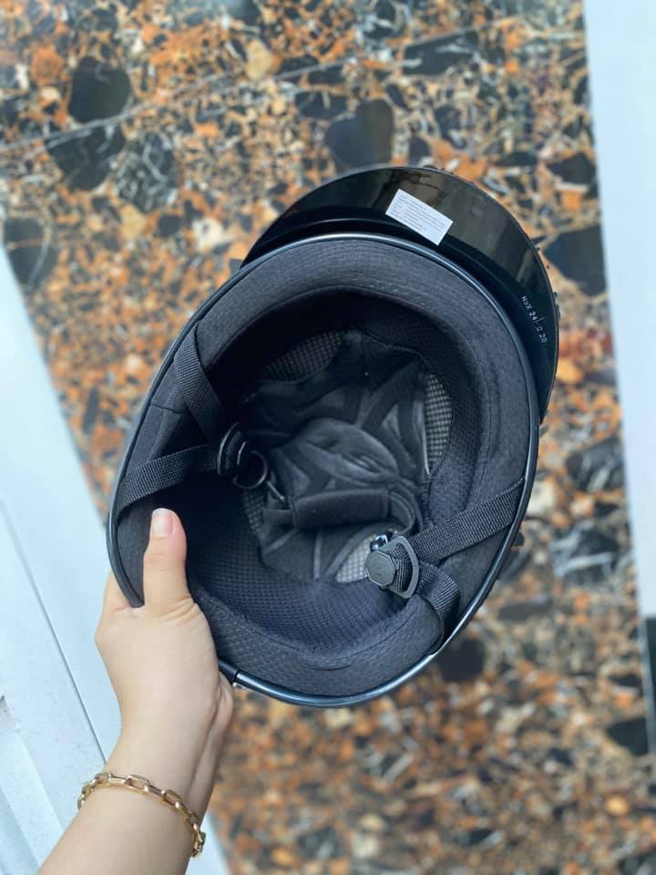Mũ bảo hiểm nửa đầu quà Sunsilk