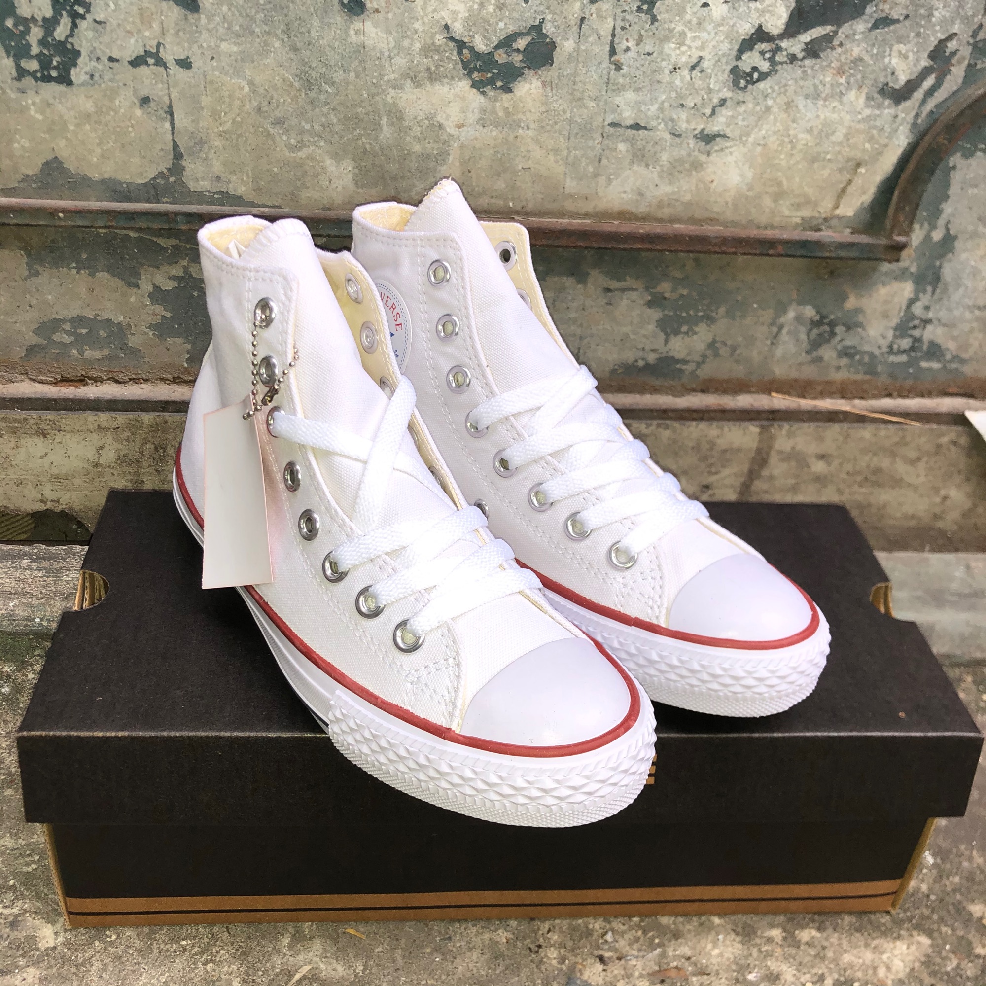 GIÀY CONVERSE TRẮNG cao cổ (Full box, tag)