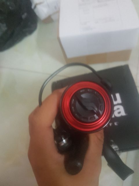 Máy câu ABu Garcia black max  (cam kết bán hàng chất lượng có bảo hành)