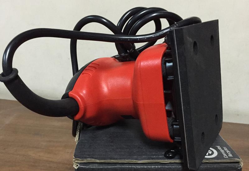 Máy chà nhám rung Maktec MT921