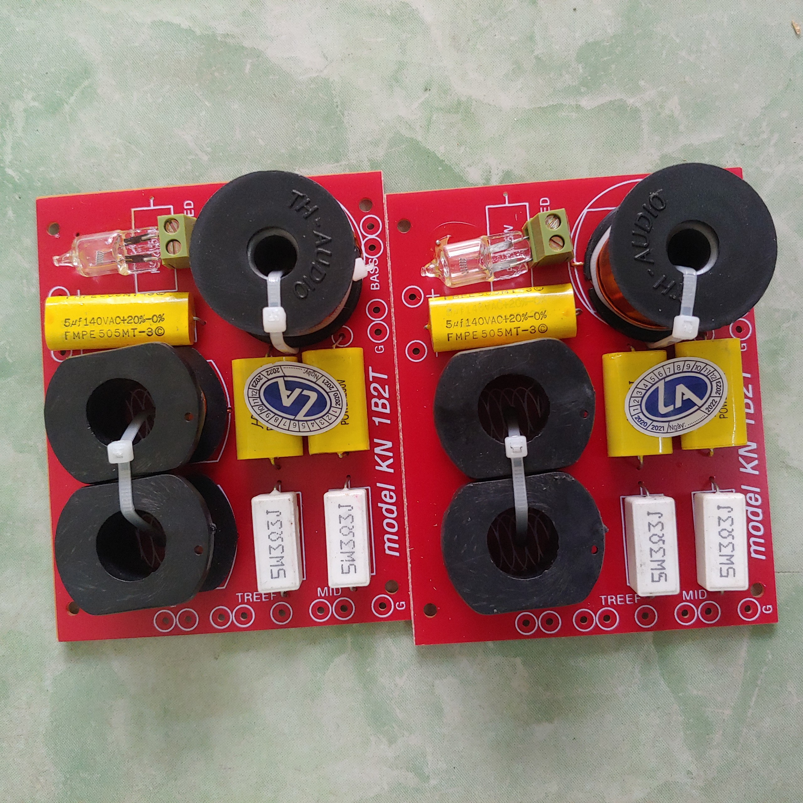 phân tần 3way 1 bass 1 treble 1 mid