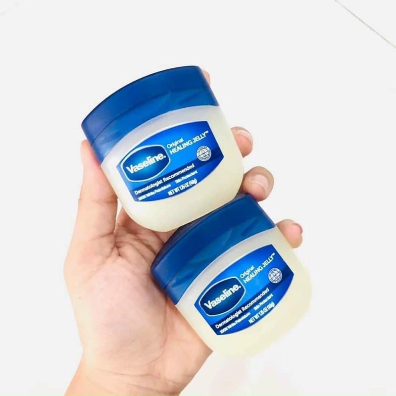 Sáp dưỡng nẻ Vaseline giảm khô môi nứt nẻ chân tay