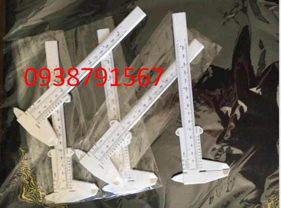[HCM]THƯỚC KẸP NHỰA 15cm