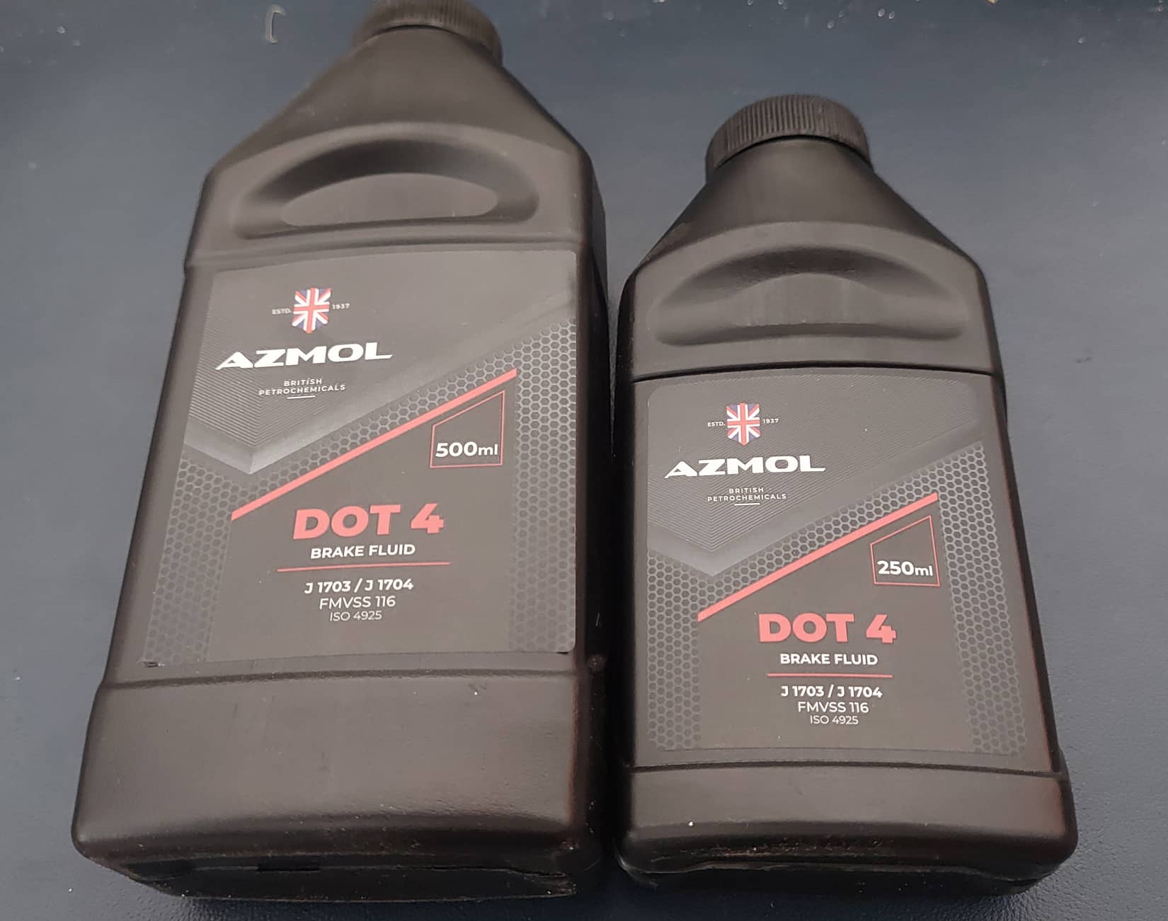 DẦU THẮNG DOT4 AZMOL 500ML VÀ 250ML