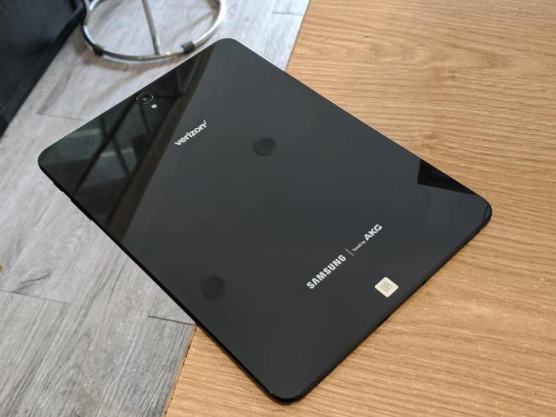 Máy Tính bảng Samsung Galaxy Tab S3 T827 || Màn 2K , Ram 4/32GB || Tại PlayMbile chính hãng