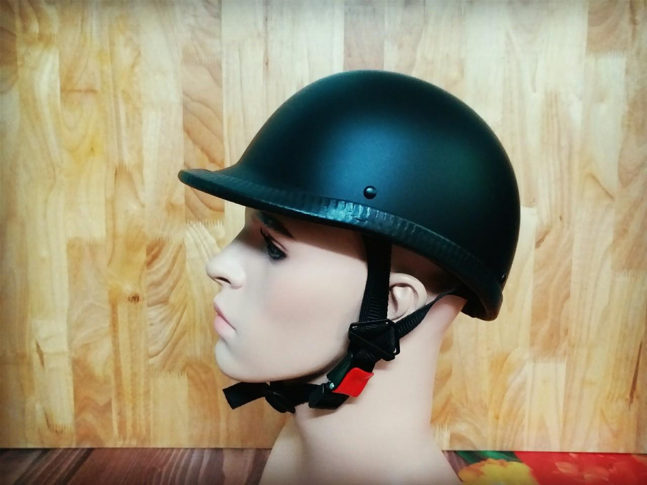 NÓN BẢO HIỂM ĐUA NGỰA CÓ MỎ (ĐEN  LOẠI DẦY )