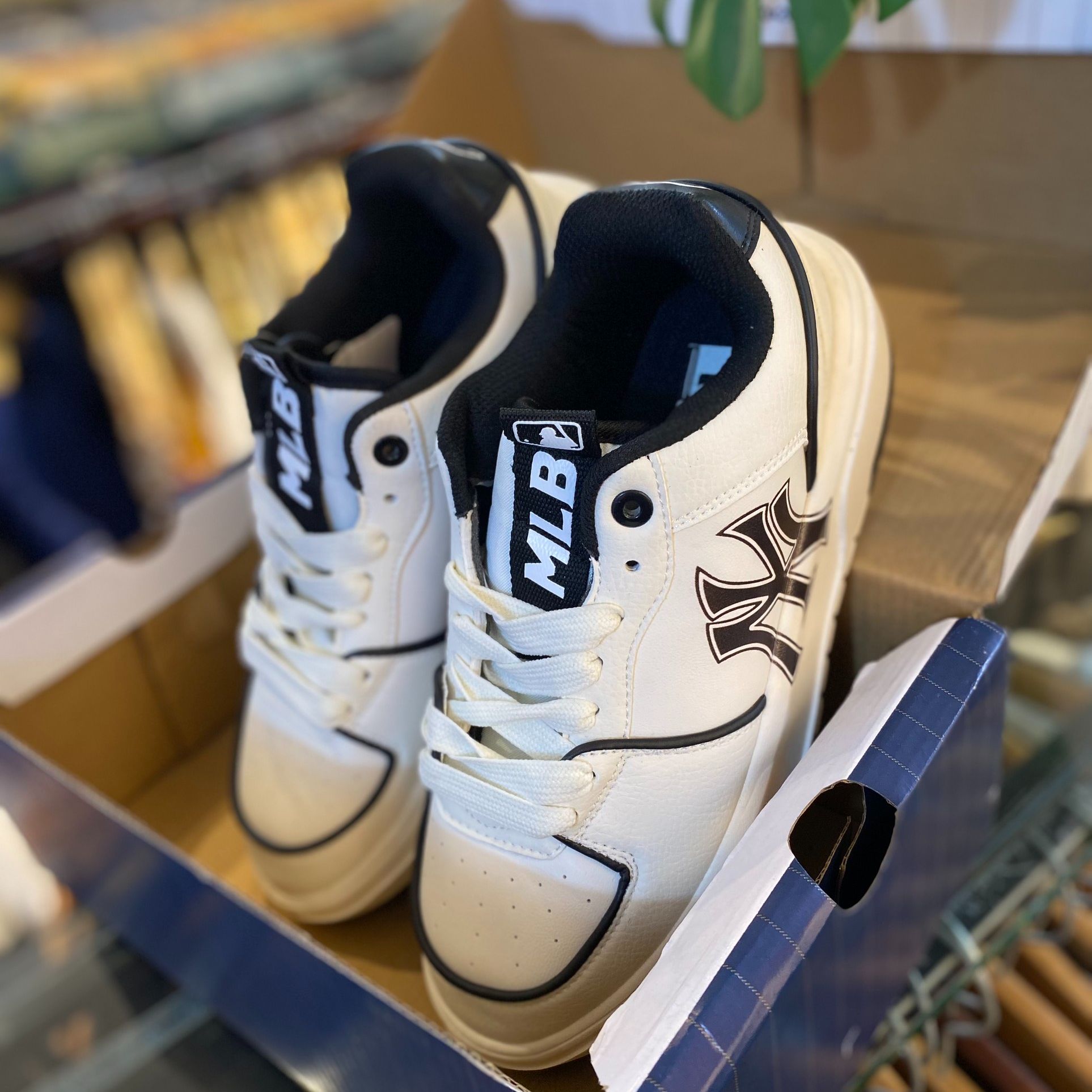 Giày MLB Ny chunky liner, Giày mlb ny trắng đen. size 36-43 [pipistore]