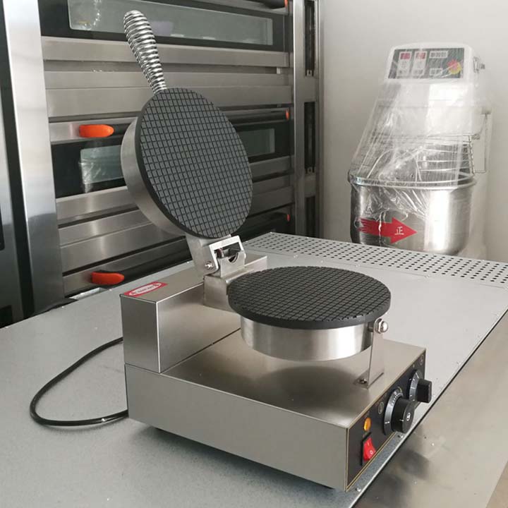 Máy Làm Vỏ Bánh Ốc Quế Công Nghiệp