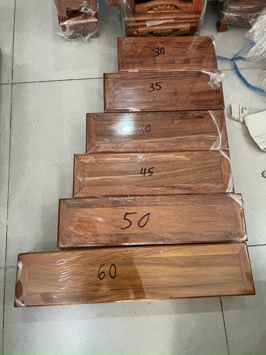 Đế kê khung ảnh thờ gỗ hương nhiều cỡ