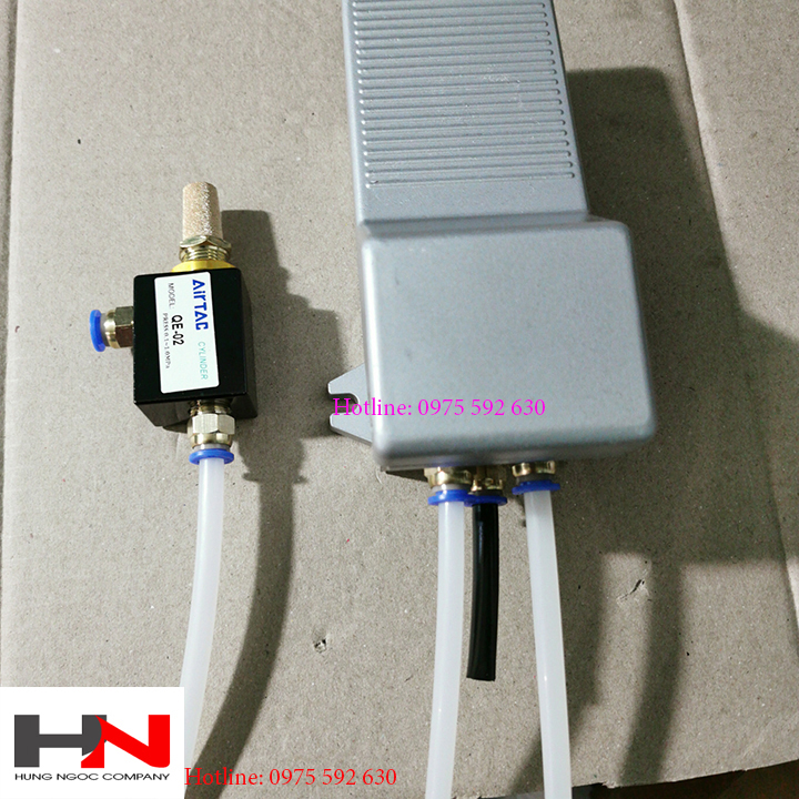 Bộ van bàn đạp có xả nhanh khí nén