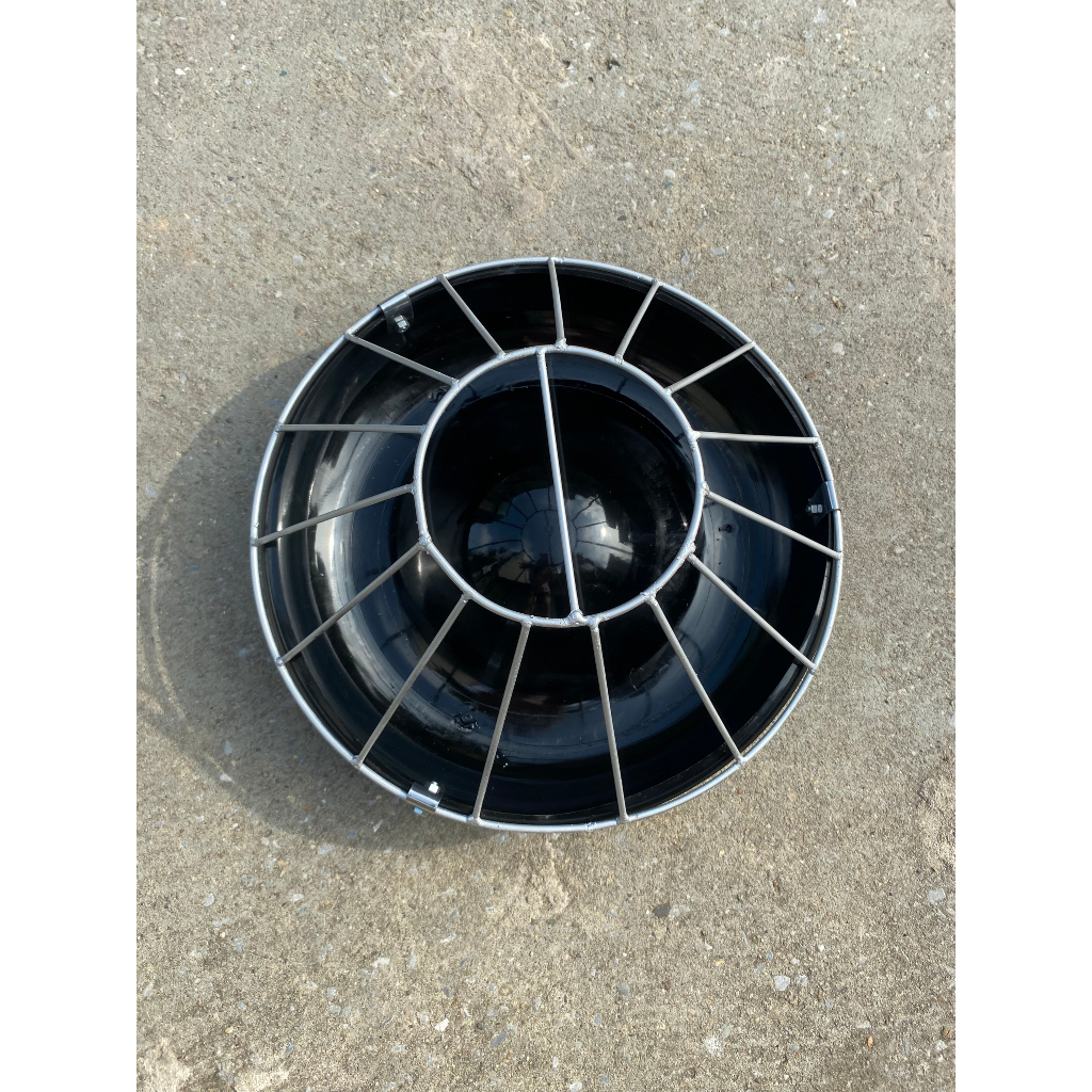 Máng ăn chống bới cho gia cầm