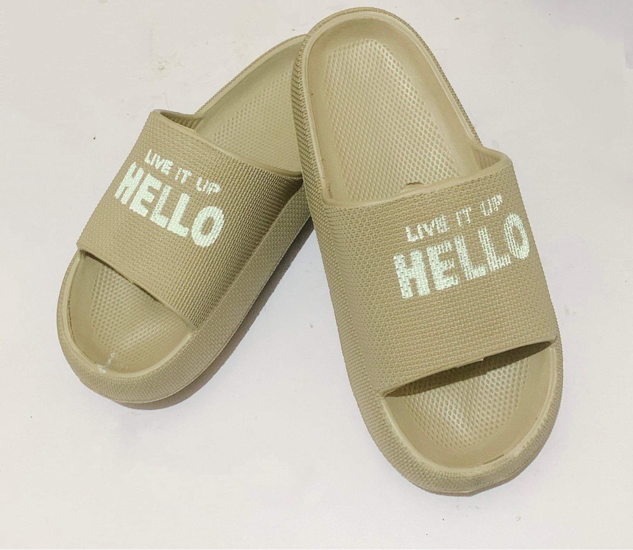 Dép bánh mì nam quai ngang Hello mới