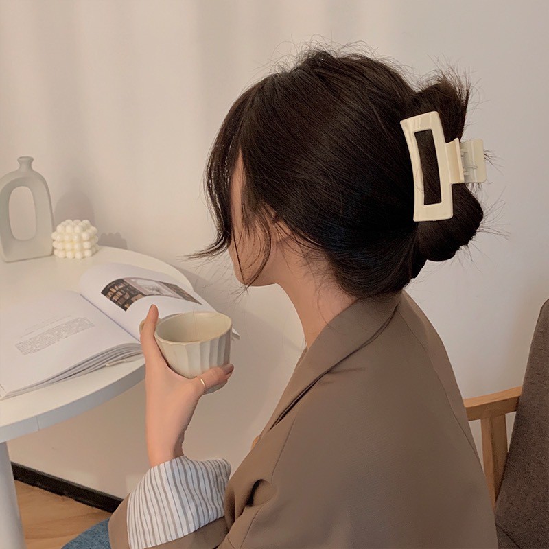 [KH ACC]Simple Style Acrylic Hair Clip