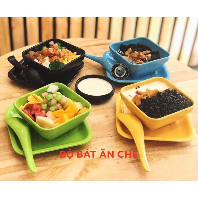 Sỉ 20 bát chè nhựa phíp vuông