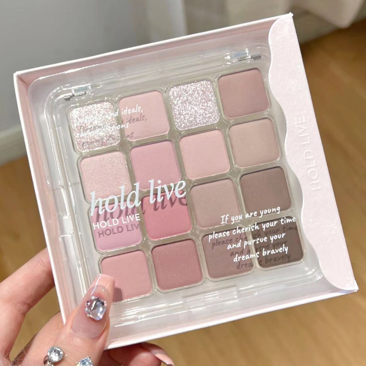 Phấn Mắt 16 Ô HOLD LIVE Sunset Magic HL716 - HoldLive