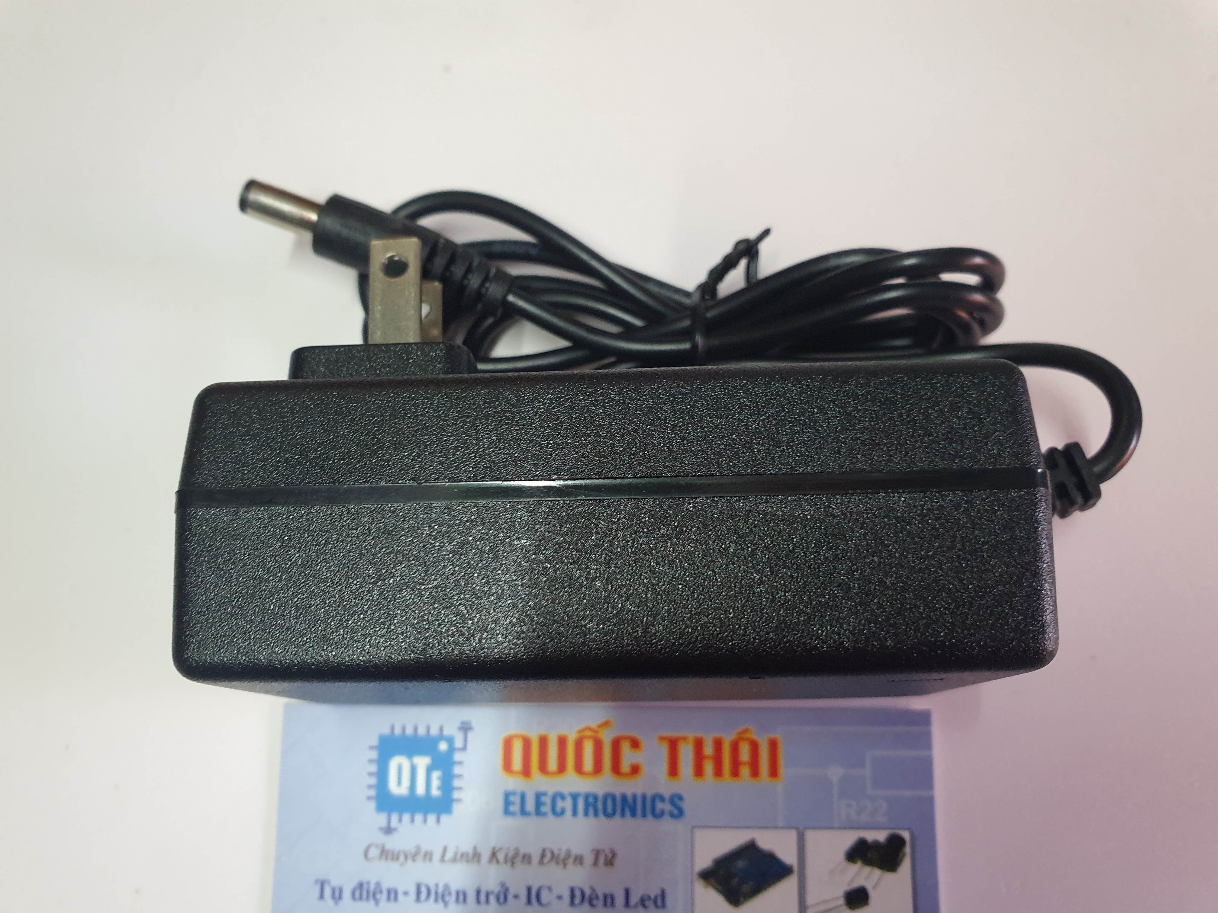 Adapter 12,6v/ 2A sạc khối pin 3s