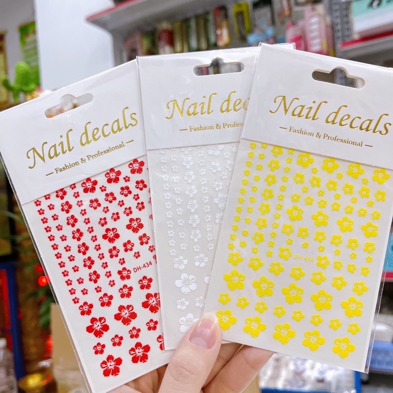 Sticker dán móng trang trí nail mẫu hoa Mai tết