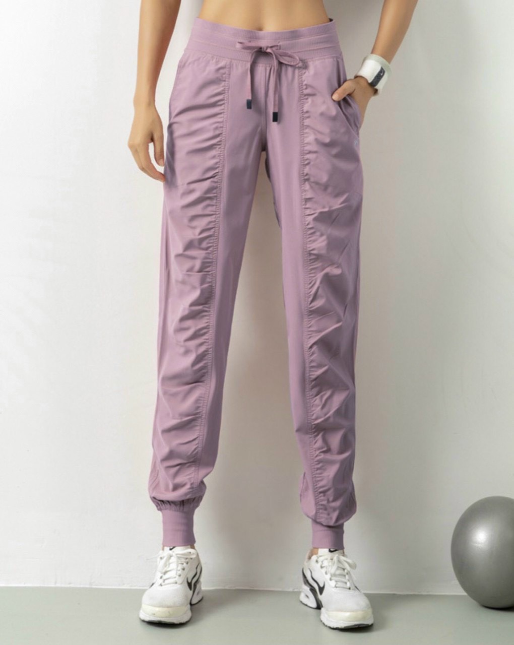 [HCM]Quần Jogger Nhún Vải Dù Thể Thao Nữ Siêu Hack Dáng