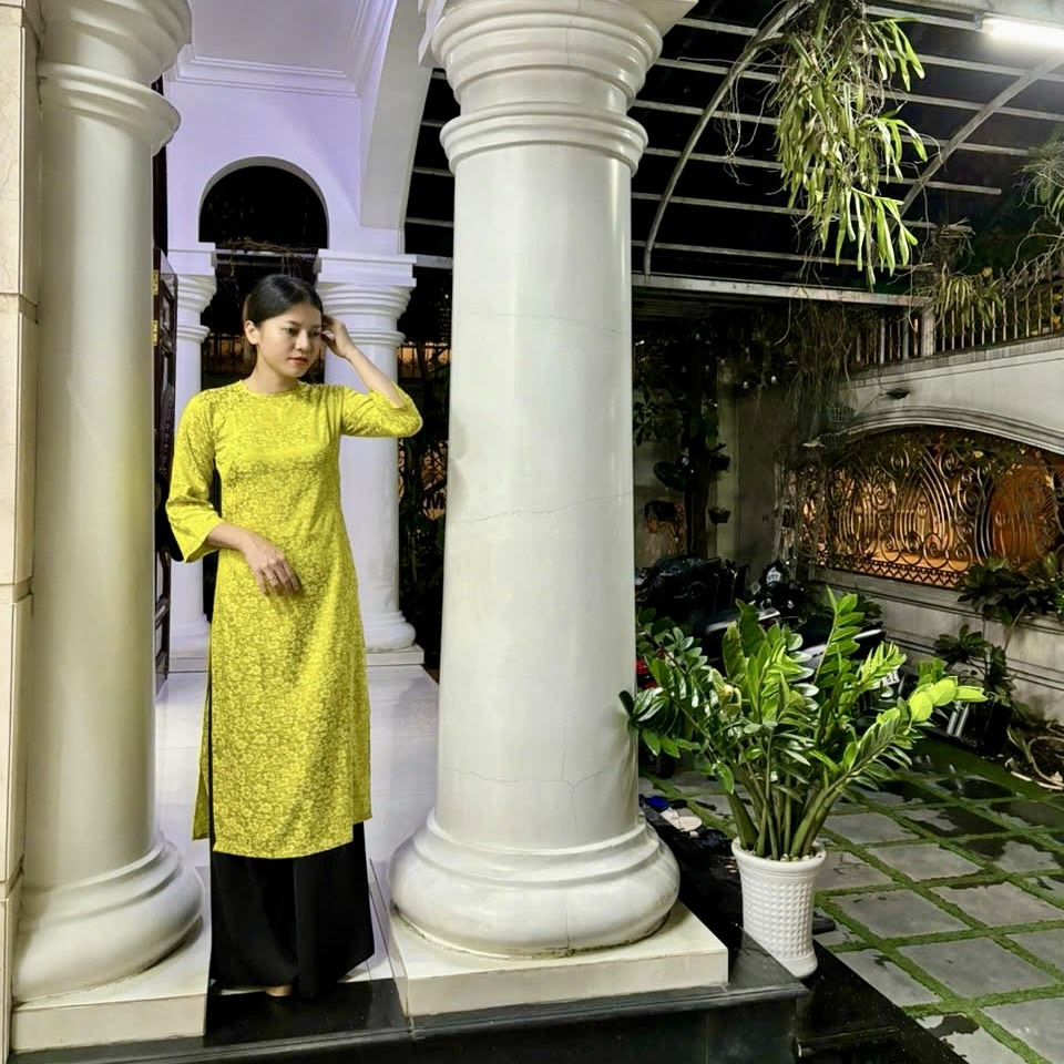 ÁO DÀI GẤM CÁCH TÂN HÀNG LOẠI 1 CAO CẤP