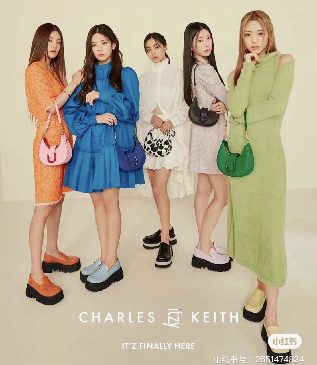 TÚI ĐEO CHÉO NỮ ITZY FULLBOX Size :19cm*6cm*11cm