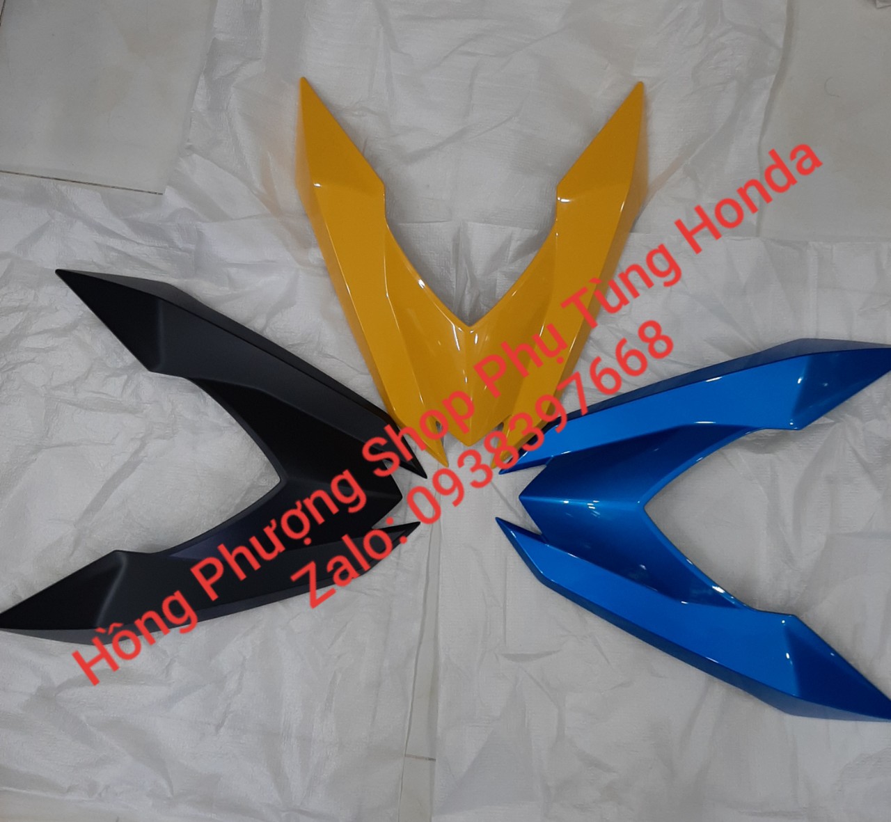 [HCM]MẶT NẠ CHỮ V CHO XE WINNER (Có Đủ Màu)