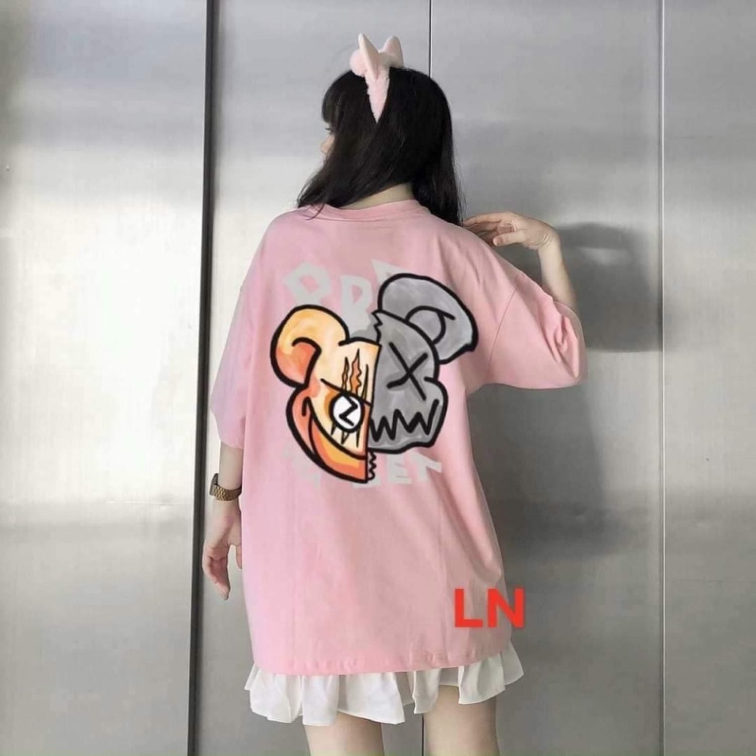 Áo phông gấu mặt nạ HARIQUEEN