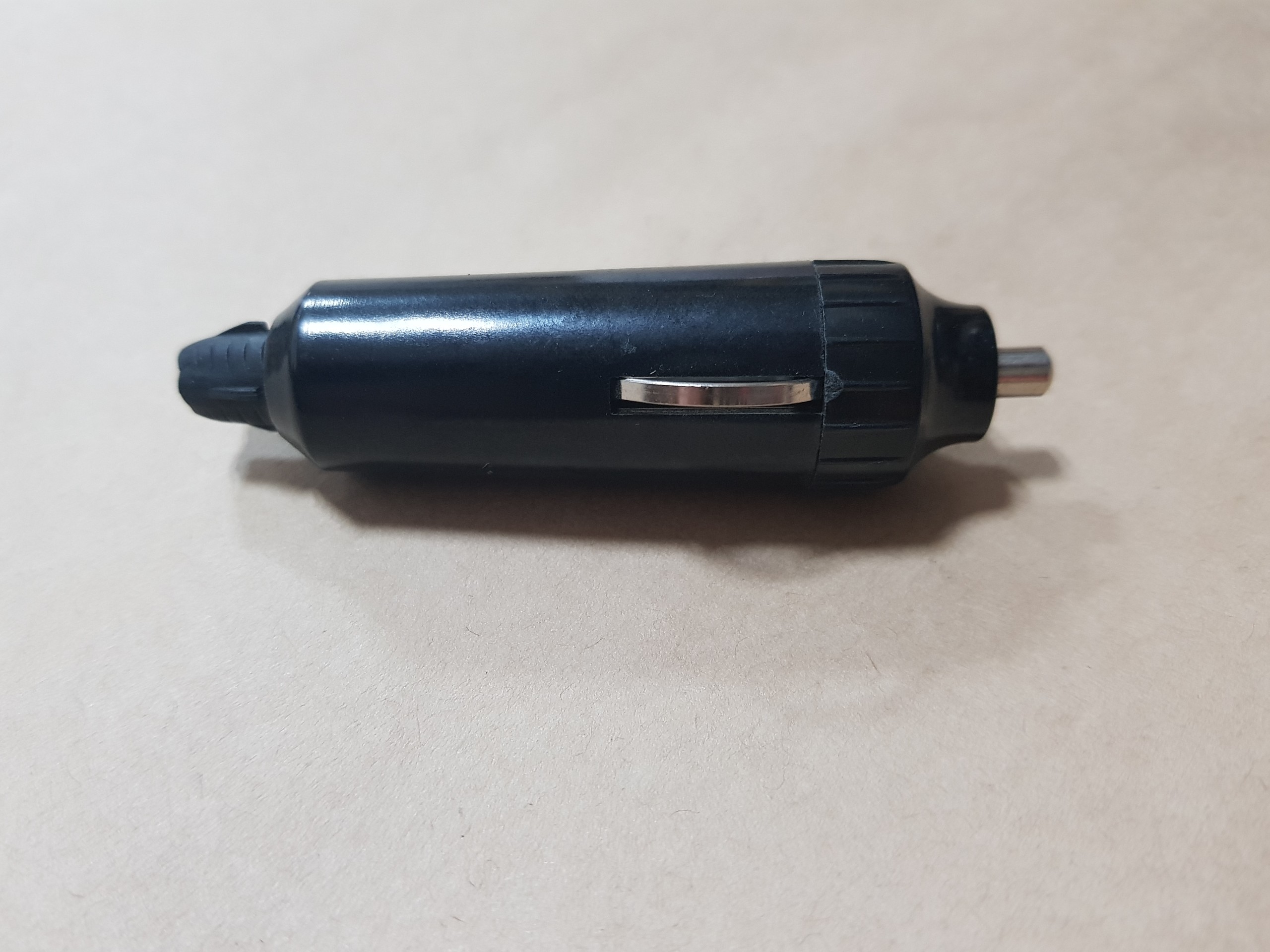 Cổng Tâu Đực Cắm Lỗ Sạc Châm Thuoc, Máy Hút Bụi, Máy Bơm Nguồn 12V-24V