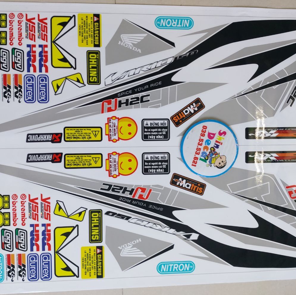 Tem xe vario h2c 150 tặng logo