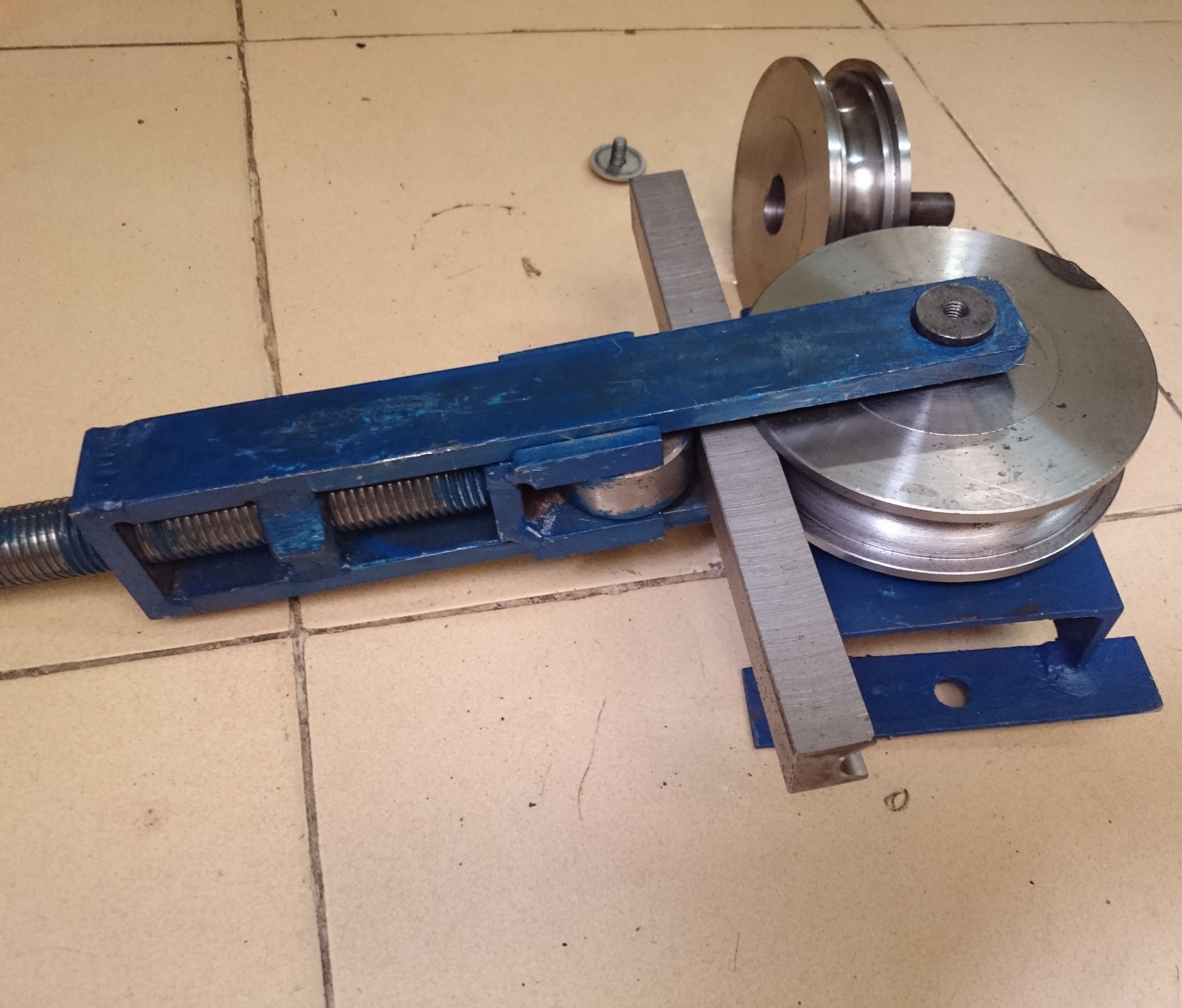 Vam uốn ống tròn 16,19 trọn bộ