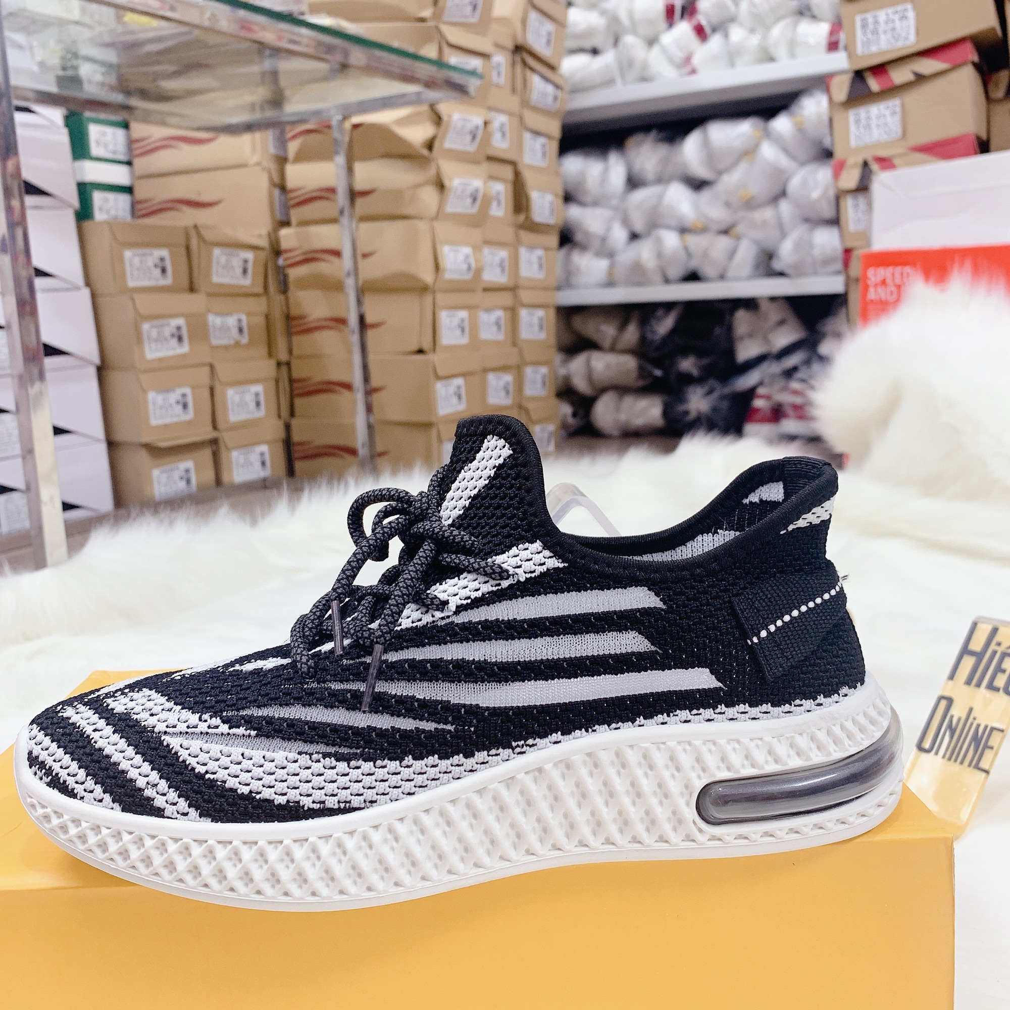 GIẦY SNEAKER THỂ THAO NAM