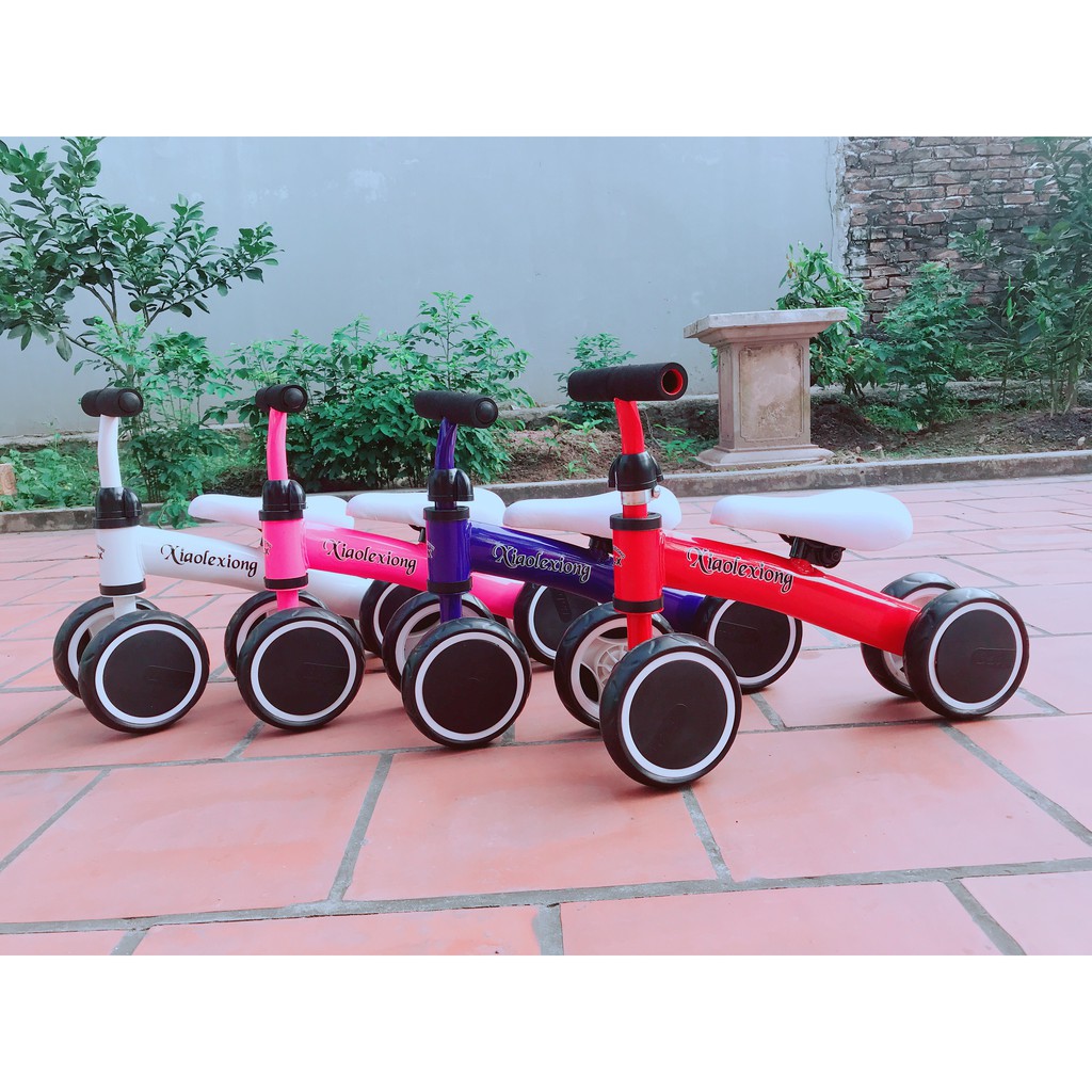 [HCM]Xe chòi chân 4 bánh (bánh nhựa)