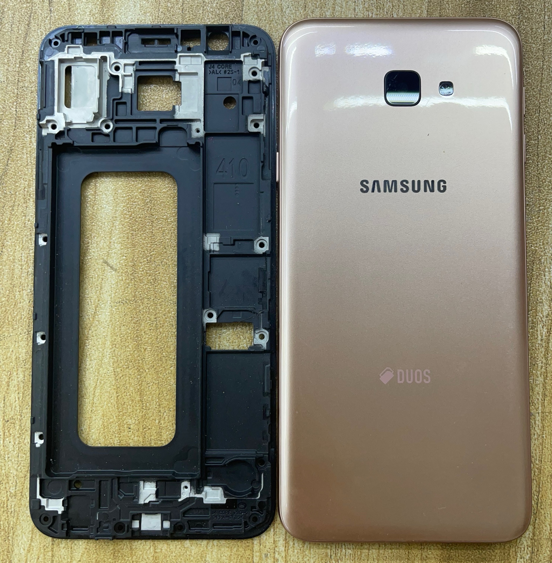 Bộ xương vỏ sam sung j4 core zin mới kèm