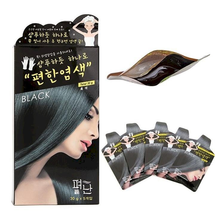 Thuốc nhuộm tóc đen thảo dược Hàn Quốc giúp bạn có mái tóc đen óng mượt với thành phần thảo dược an toàn cho tóc. Đặc biệt, sản phẩm này có xuất xứ từ Hàn Quốc nên chất lượng không hề đơn giản. Hãy xem hình ảnh để ngắm nhìn mái tóc đen bóng sau khi sử dụng sản phẩm.