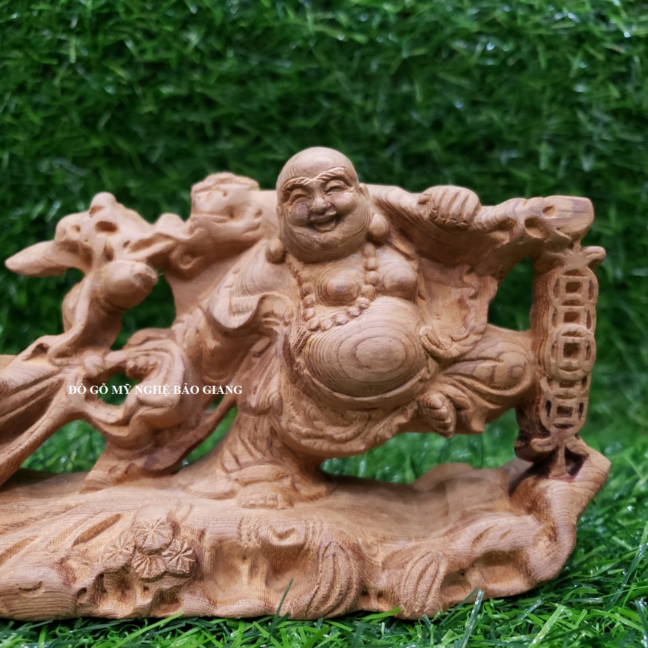 Tượng phật di lặc gỗ ngọc am đỏ để mộc thơm nức