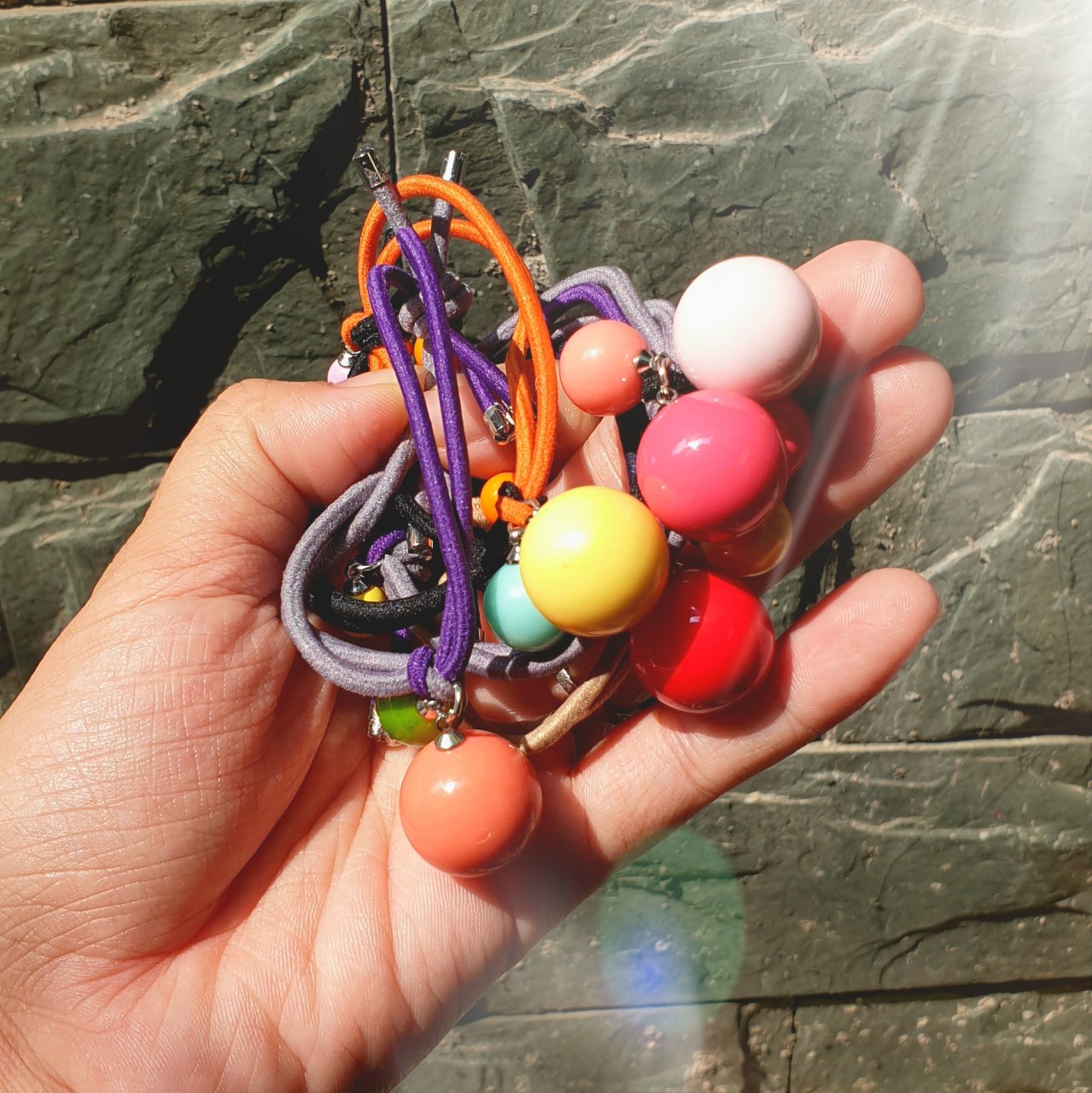 CỘT TÓC ĐÍNH CHÂU SẮC MÀU HANDMADE