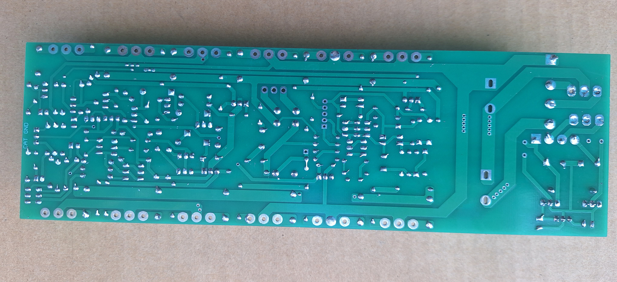 Mạch công suất 12 sò liền nguồn 2 kênh,35V đến 95V DC