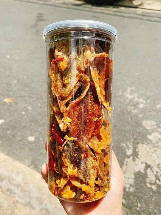 [HCM]HỦ 250GR CÁ ĐÙ CHÁY BƠ TỎI SIÊU NGON