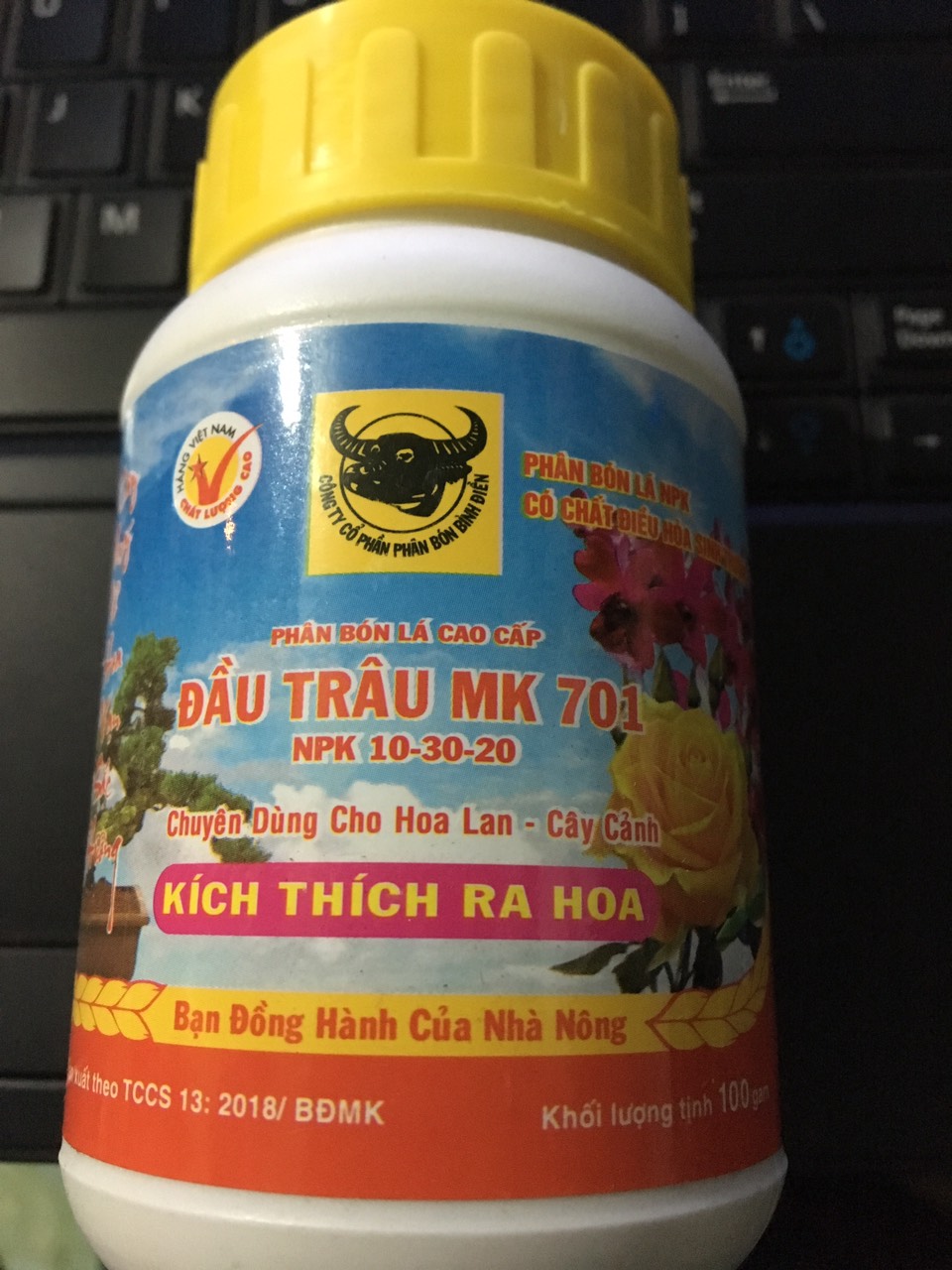 PHÂN BÓN ĐẦU TRÂU 701 lọ 100gr
