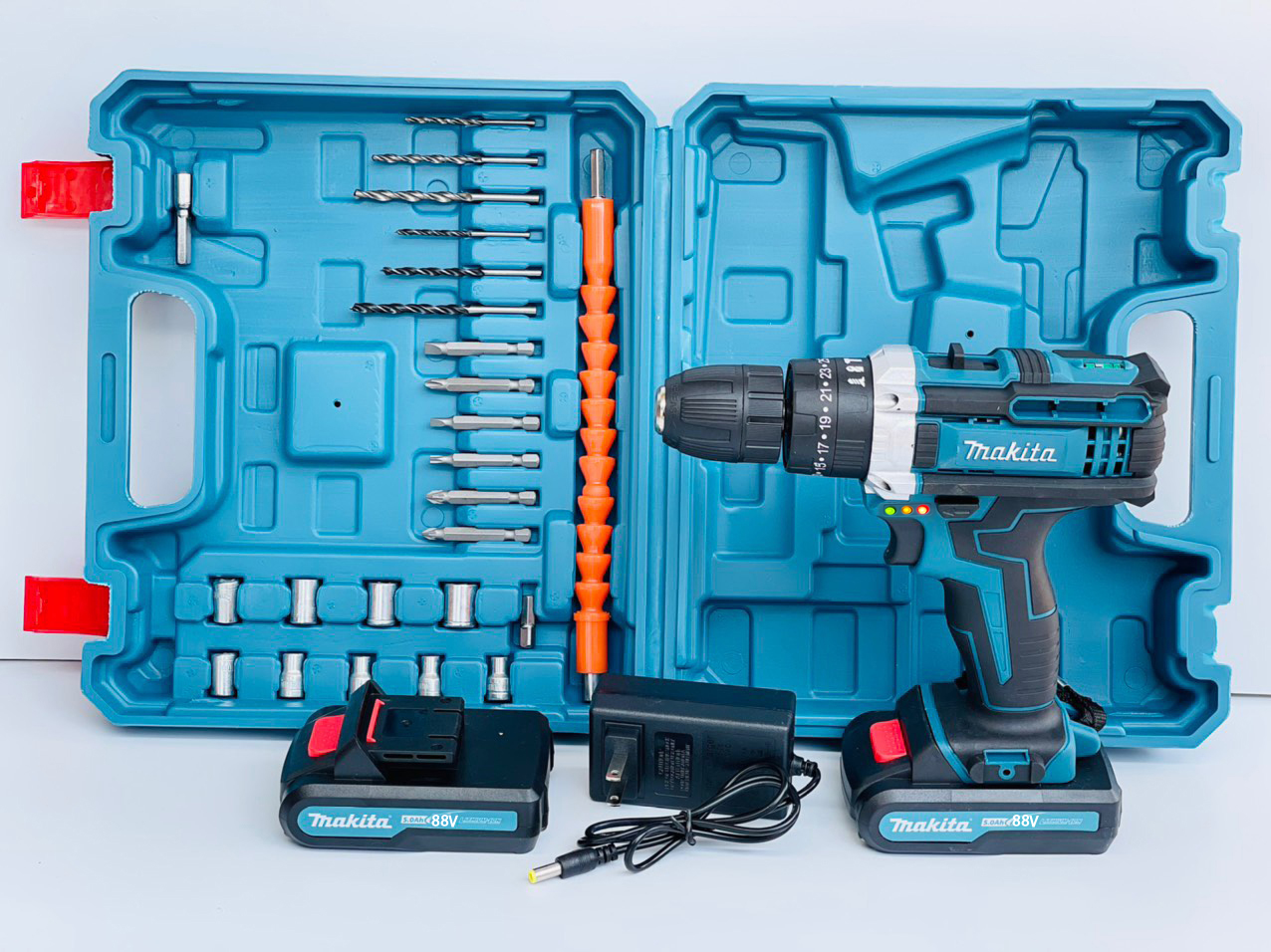 máy vặn vít pin 99V - MAKITA DF331D