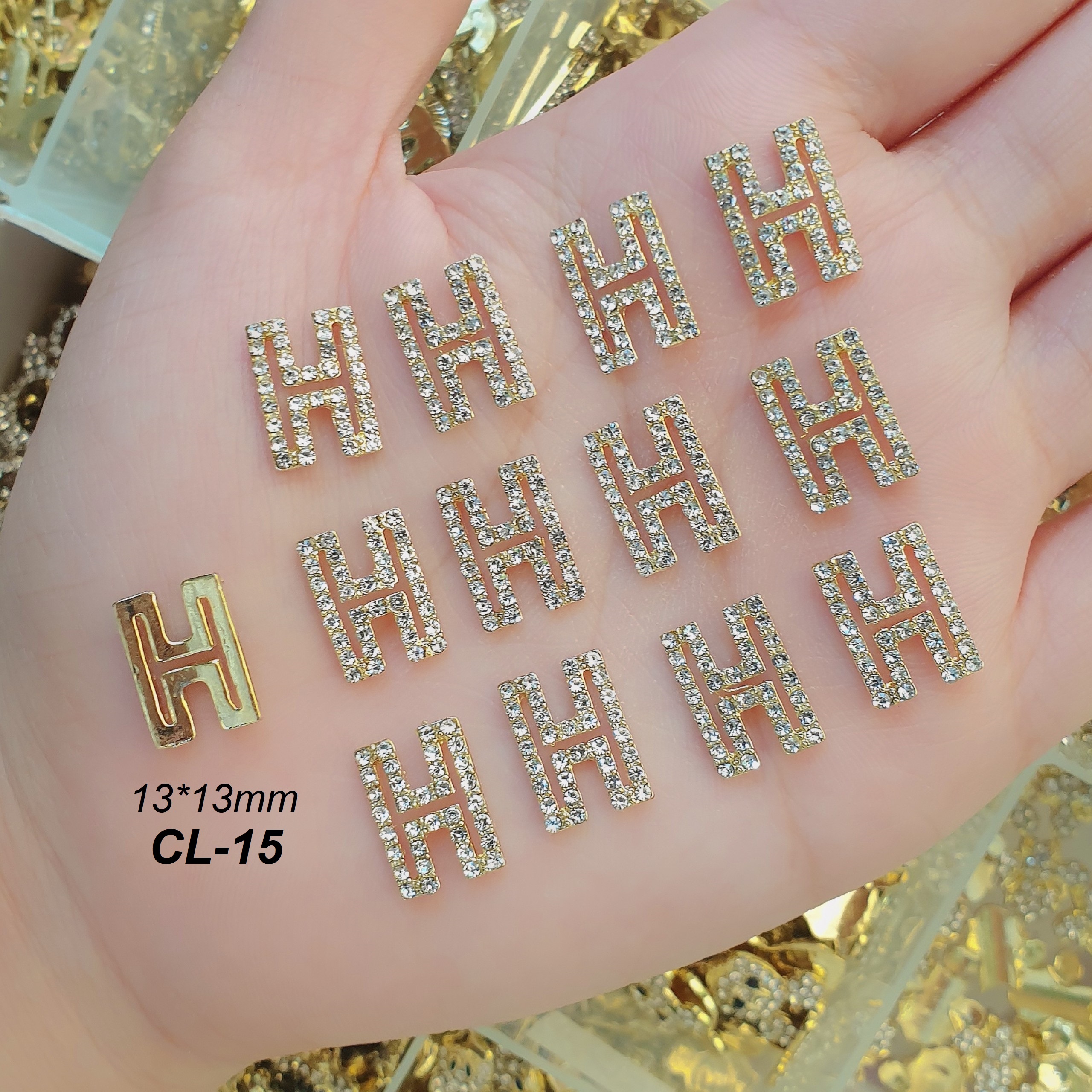 Charm size lớn đính trang trí móng cl