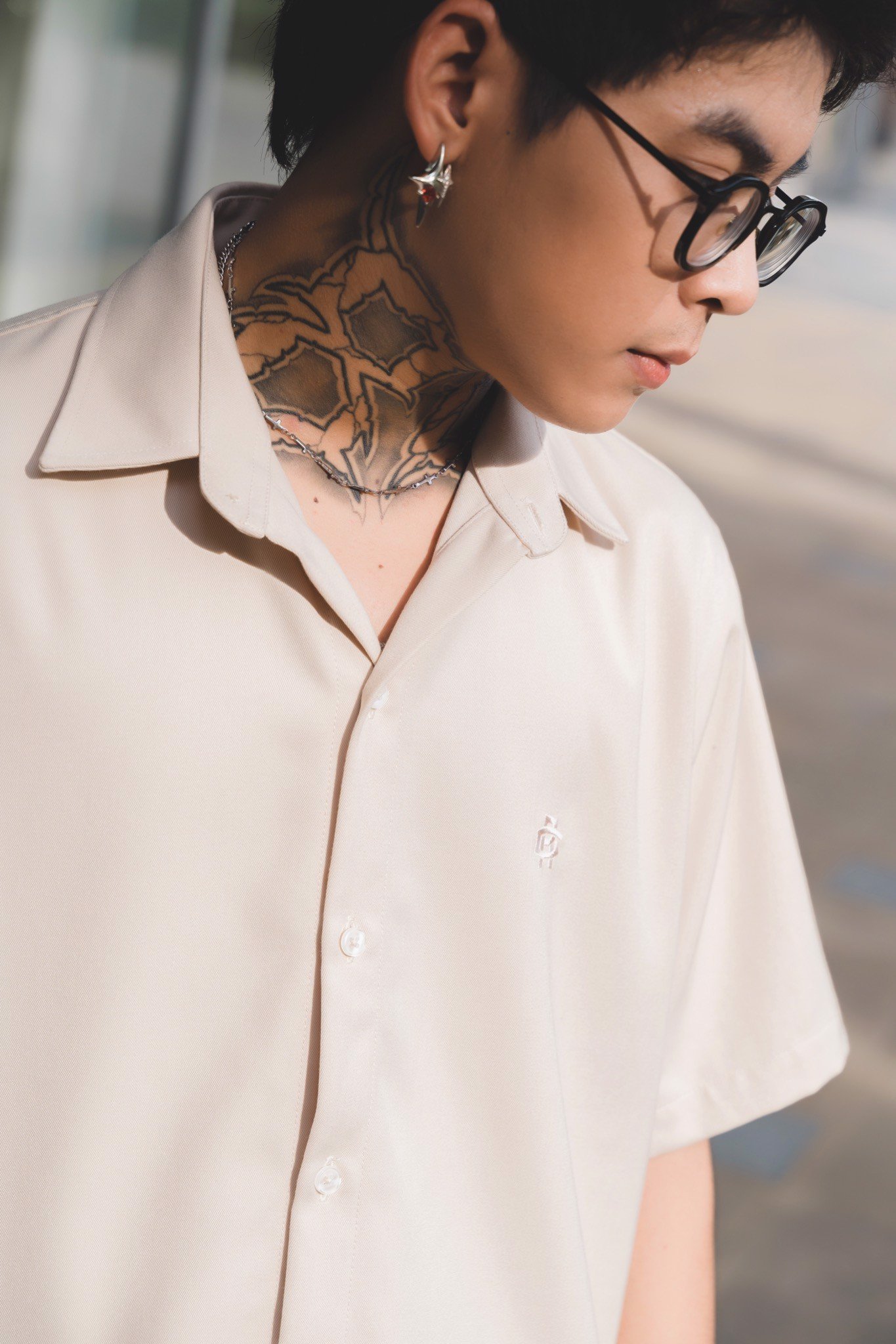 Grimm DC Áo New York shirt // Latte beige