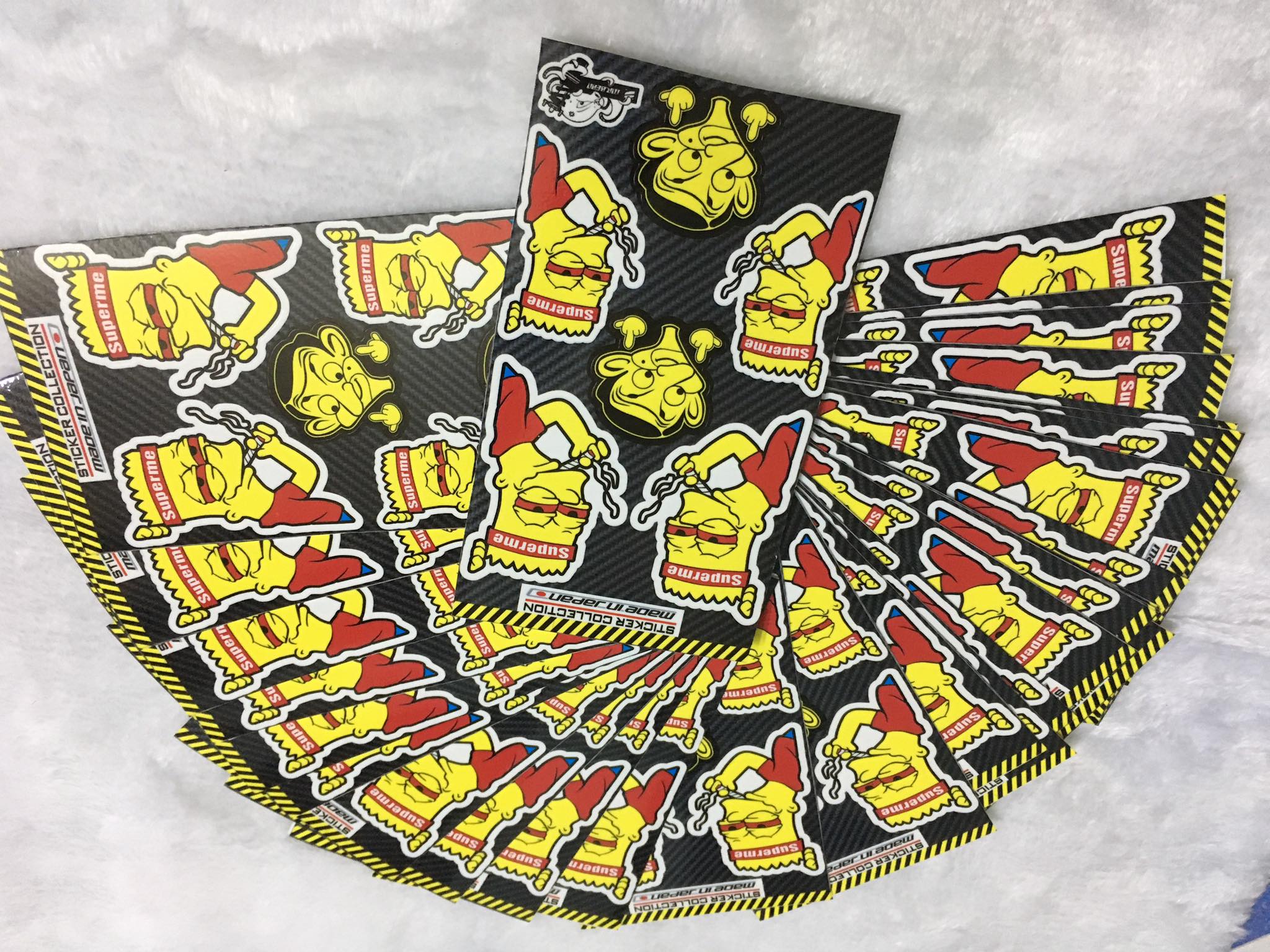 [HCM]STIKER TAM CHU NHAT SIMPSON VA MR BEAN